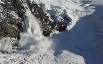 Correct prediction of glacier collapse with radar measurements